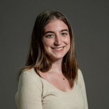 jenna bluis portrait 